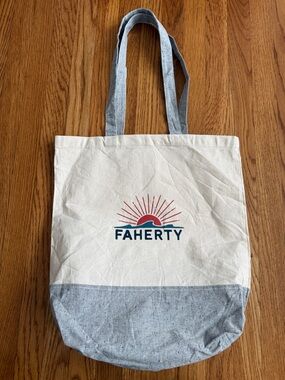 Faherty gray trim everyday tote bag